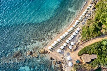 استراحتگاه White Rocks Hotel Kefalonia