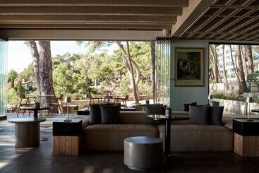استراحتگاه White Rocks Hotel Kefalonia