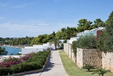 استراحتگاه White Rocks Hotel Kefalonia