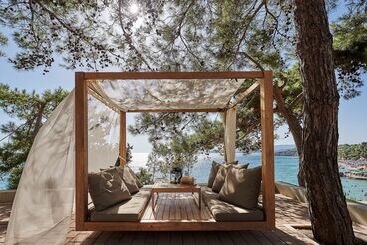 استراحتگاه White Rocks Hotel Kefalonia