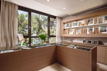استراحتگاه White Rocks Hotel Kefalonia
