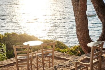 استراحتگاه White Rocks Hotel Kefalonia