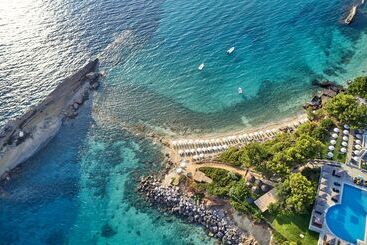 استراحتگاه White Rocks Hotel Kefalonia