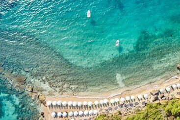 استراحتگاه White Rocks Hotel Kefalonia