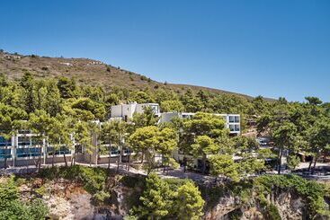 استراحتگاه White Rocks Hotel Kefalonia