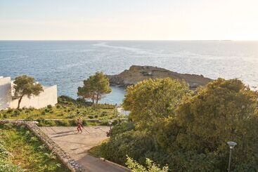 استراحتگاه White Rocks Hotel Kefalonia