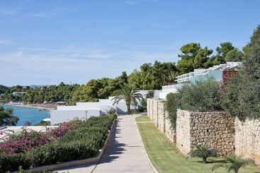 استراحتگاه White Rocks Hotel Kefalonia