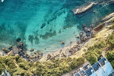 استراحتگاه White Rocks Hotel Kefalonia