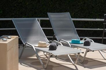 Stefanakis Hotel & Apartments