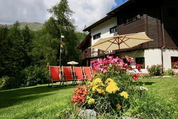 هتل Albergo Villa Anna Maria