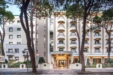 فندق Aurelia