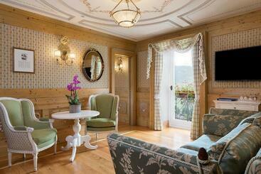 هتل Cristallo, A Luxury Collection Resort & Spa, Cortina D  Ampezzo