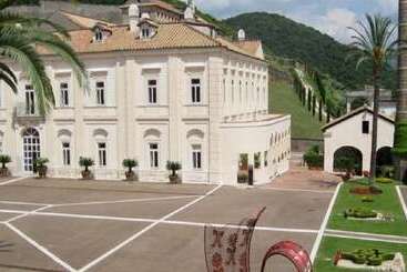 هتل Europa Art Caserta