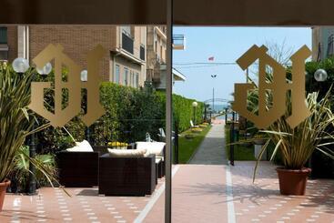 هتل Gambrinus   Valentini Family Village