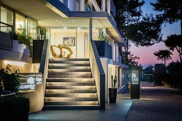 هتل Garden Sea Wellness & Spa 4 Stelle Superior