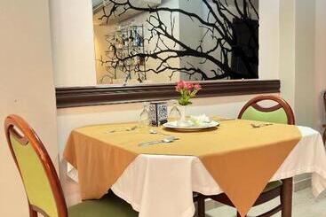 Gran Hotel Paris