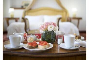 هتل Grande Albergo Internazionale