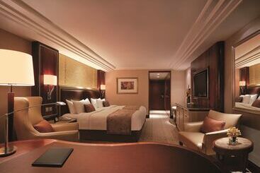 هتل Kowloon Shangrila, Hong Kong