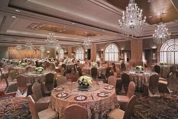 هتل Kowloon Shangrila, Hong Kong