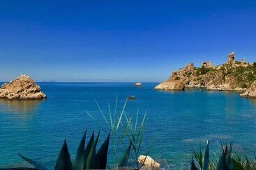 هتل Le Calette Bay