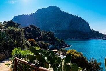 هتل Le Calette Bay