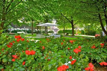 هتل Mercure Bologna Centro