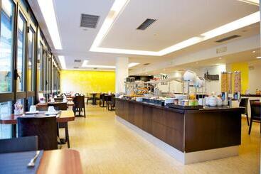 هتل Mercure Bologna Centro