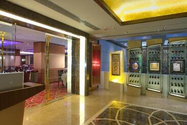Metropark Hotel Kowloon