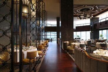 هتل Renaissance Hong Kong Harbour View