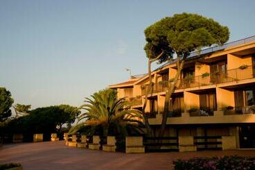 هتل Roccamare Resort   Casa Di Ponente
