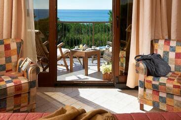 هتل Roccamare Resort   Casa Di Ponente