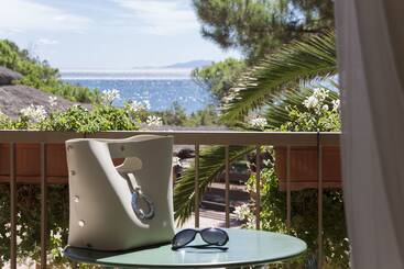 هتل Roccamare Resort   Casa Di Ponente