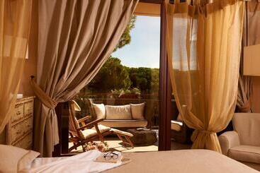 هتل Roccamare Resort   Casa Di Ponente