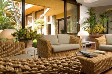 هتل Roccamare Resort   Casa Di Ponente