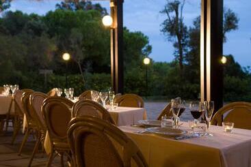 هتل Roccamare Resort   Casa Di Ponente
