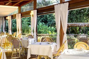 هتل Roccamare Resort   Casa Di Ponente