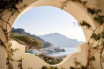هتل Santa Caterina