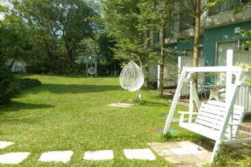 هتل Silvermine Beach Resort