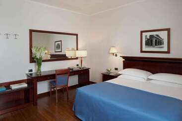 Starhotels Excelsior