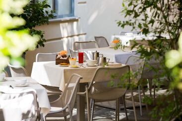 Starhotels Excelsior