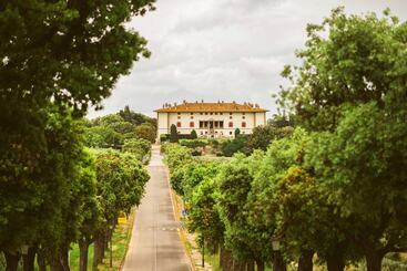 هتل Tenuta Di Artimino Member Of Meliá Collection Wine Resort