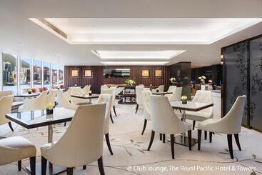 The Royal Pacific Hotel & Towers