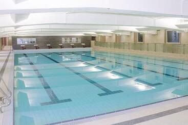 هتل The Salisbury  Ymca Of Hong Kong