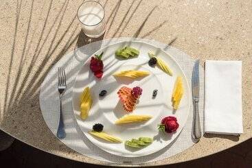 هتل Villa Athena Resort