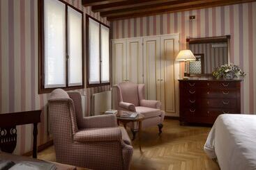 هتل Villa Cipriani