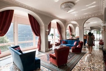 هتل Villa Flori