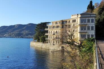 هتل Villa Flori