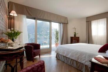 هتل Villa Flori