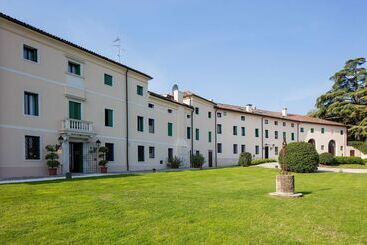 Villa Michelangelo Vicenza – Starhotels Collezione