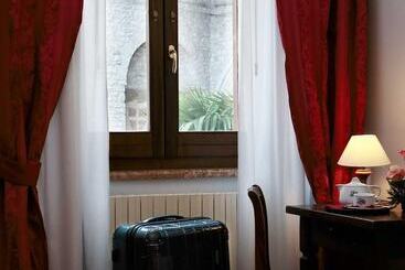 هتل Windsor Savoia